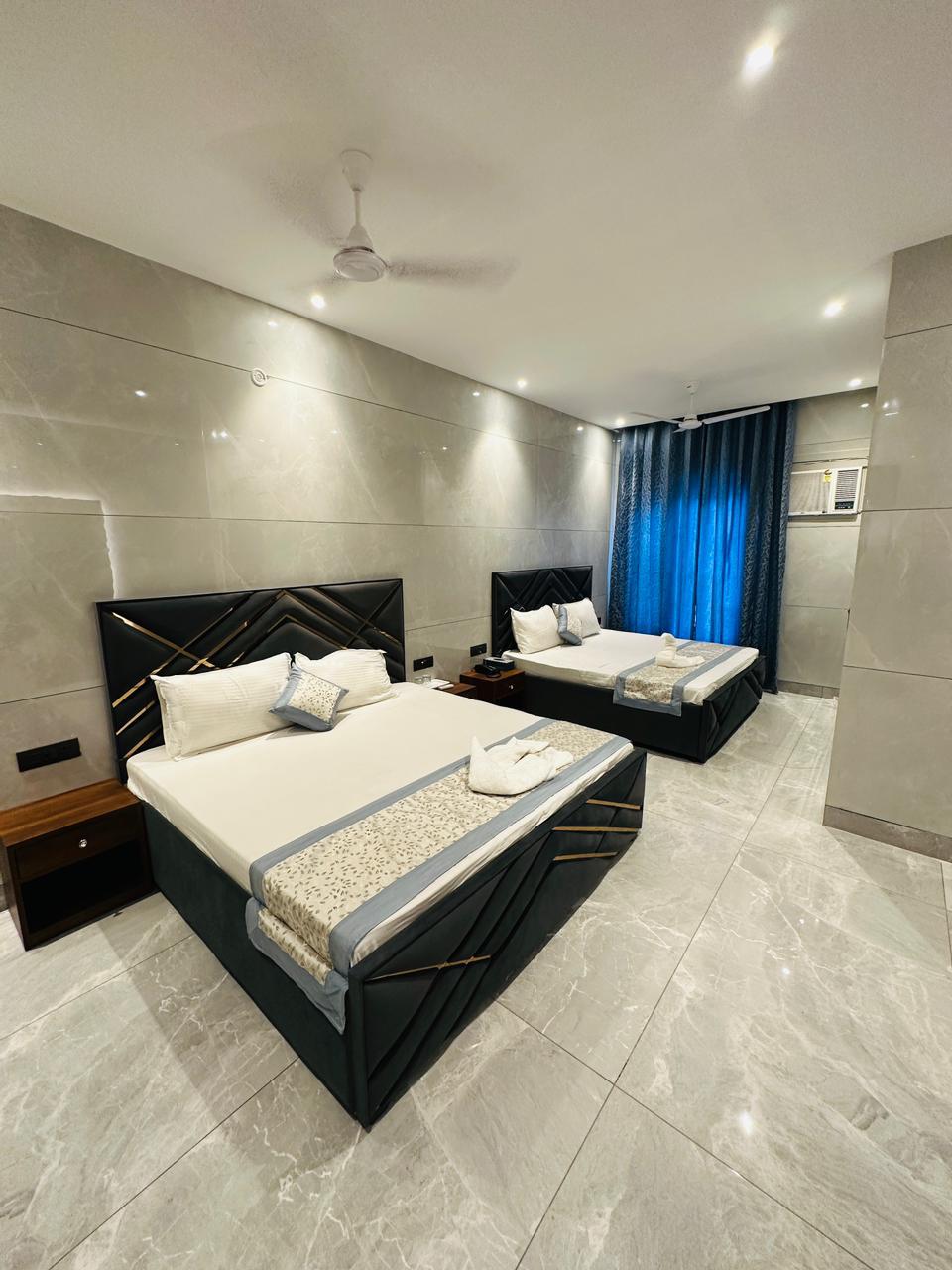 Hotel Preet Palace Nizamuddin By TRIINDIA Hospitality - Tap to explore photos