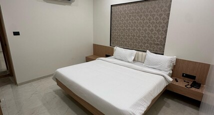 HOTEL V9 Room Type - STANDARD ROOM