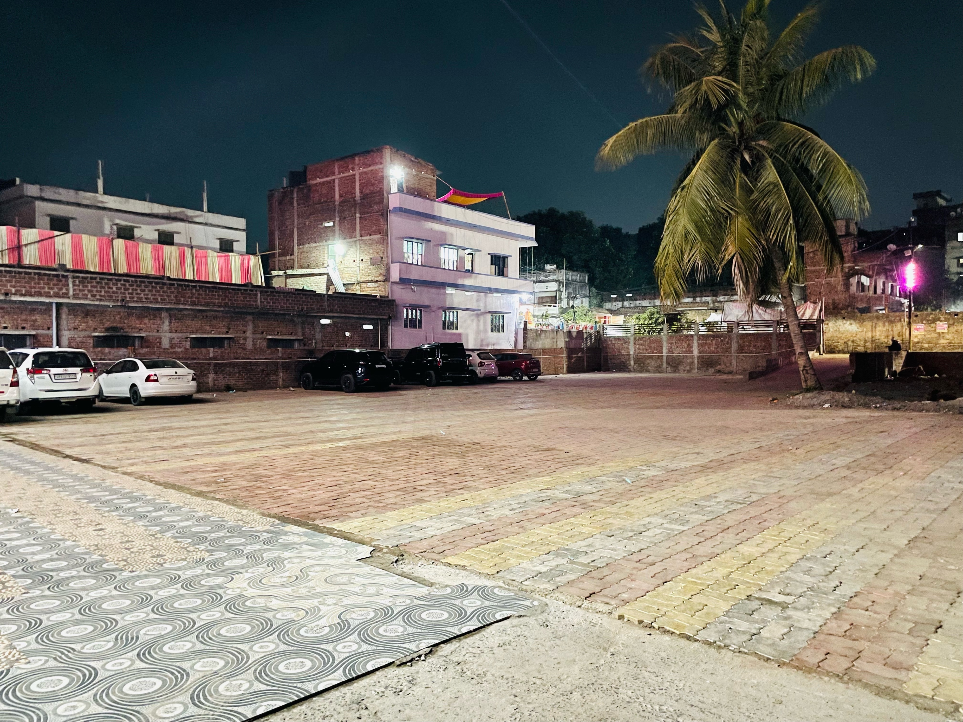 Sri Vishnu View Hotel - Tap to explore photos