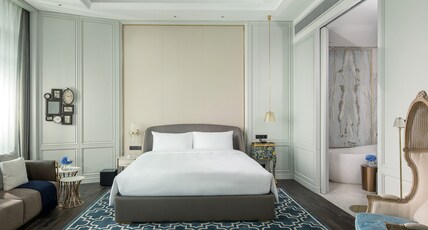 Sofitel Foshan Room Type - LUXURY ROOM, 1 King Size Bed, Post-Modern Dcor Sofitel Foshan Room Type - LUXURY ROOM, 1 King Size Bed, Post-Modern Dcor