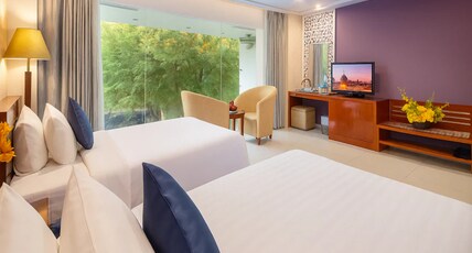 White Lotus Hotel Saigon Room Type - Suite Twin with City View