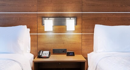 Holiday Inn Express & Suites DENTON - SANGER Room Type - 2 Queen Beds Standard Comm Accessible