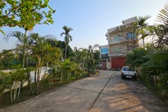 The Grove || Premium Resort And Farmhouse ||