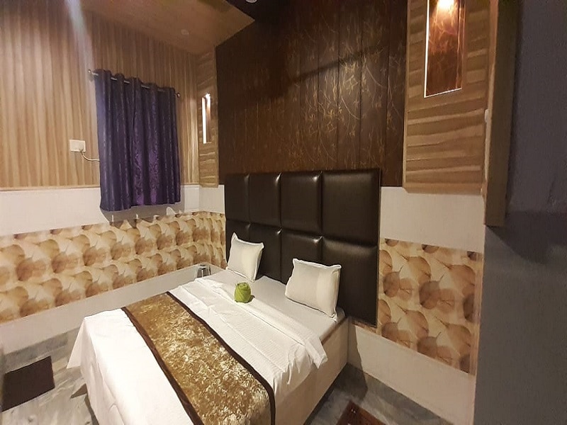 Prashant Paying Guest House - Tap to explore photos