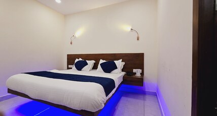 36 West Inn (Near Janakpuri West) Room Type - Deluxe Room