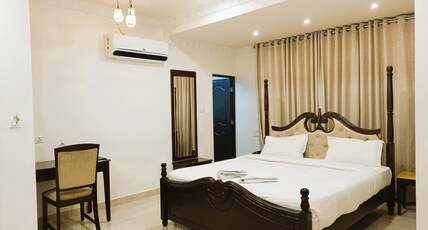 Hotel Jheel Mahal Room Type - Premium Suite King Bed