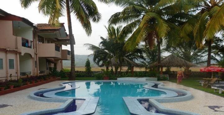 Hotel Lua Nova - Tap to explore photos