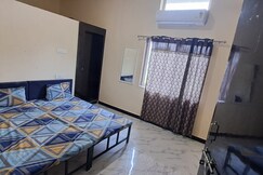 Address of Royal palace marriage garden hotel