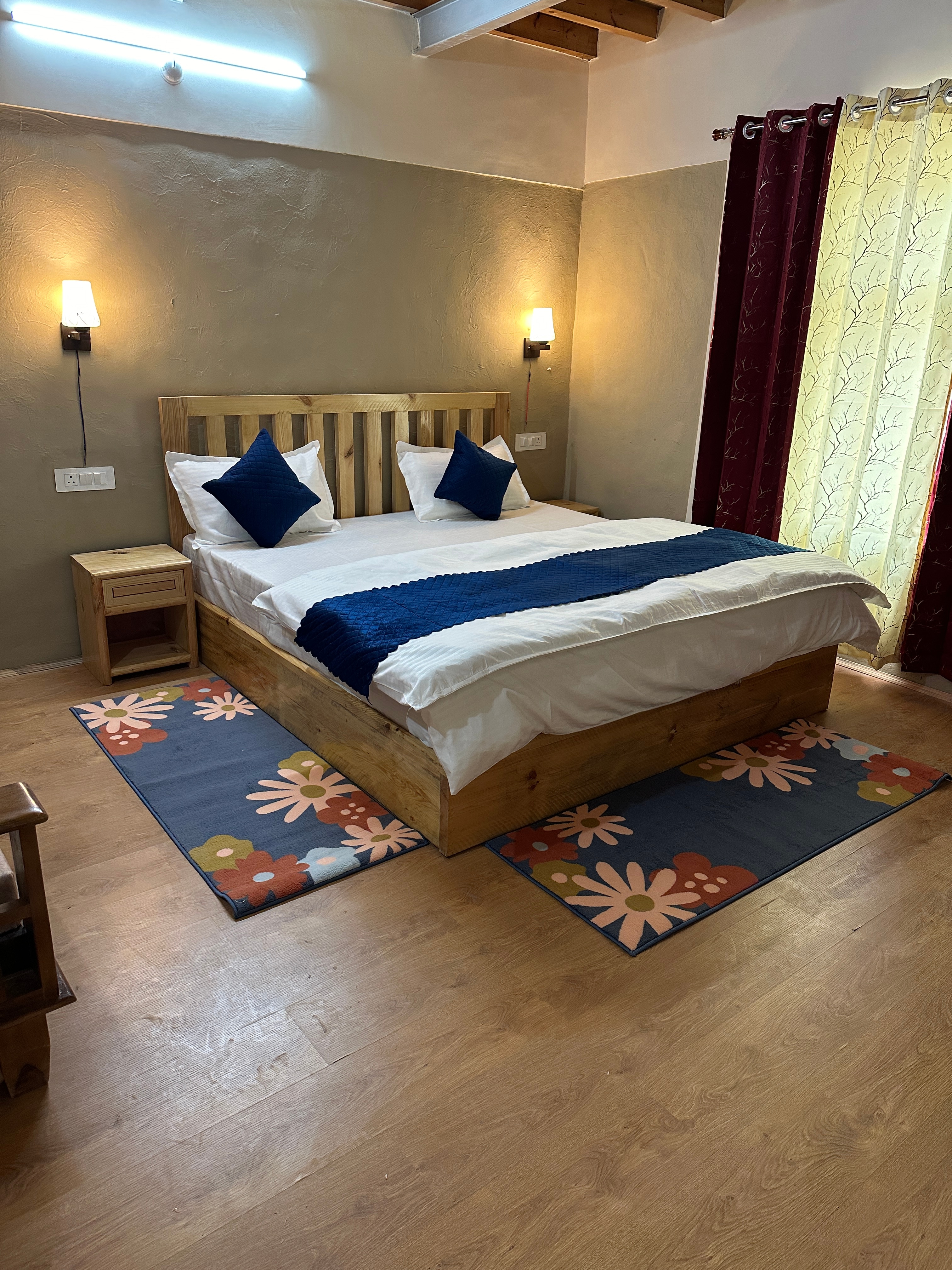 Kora Spiti - Tap to explore photos