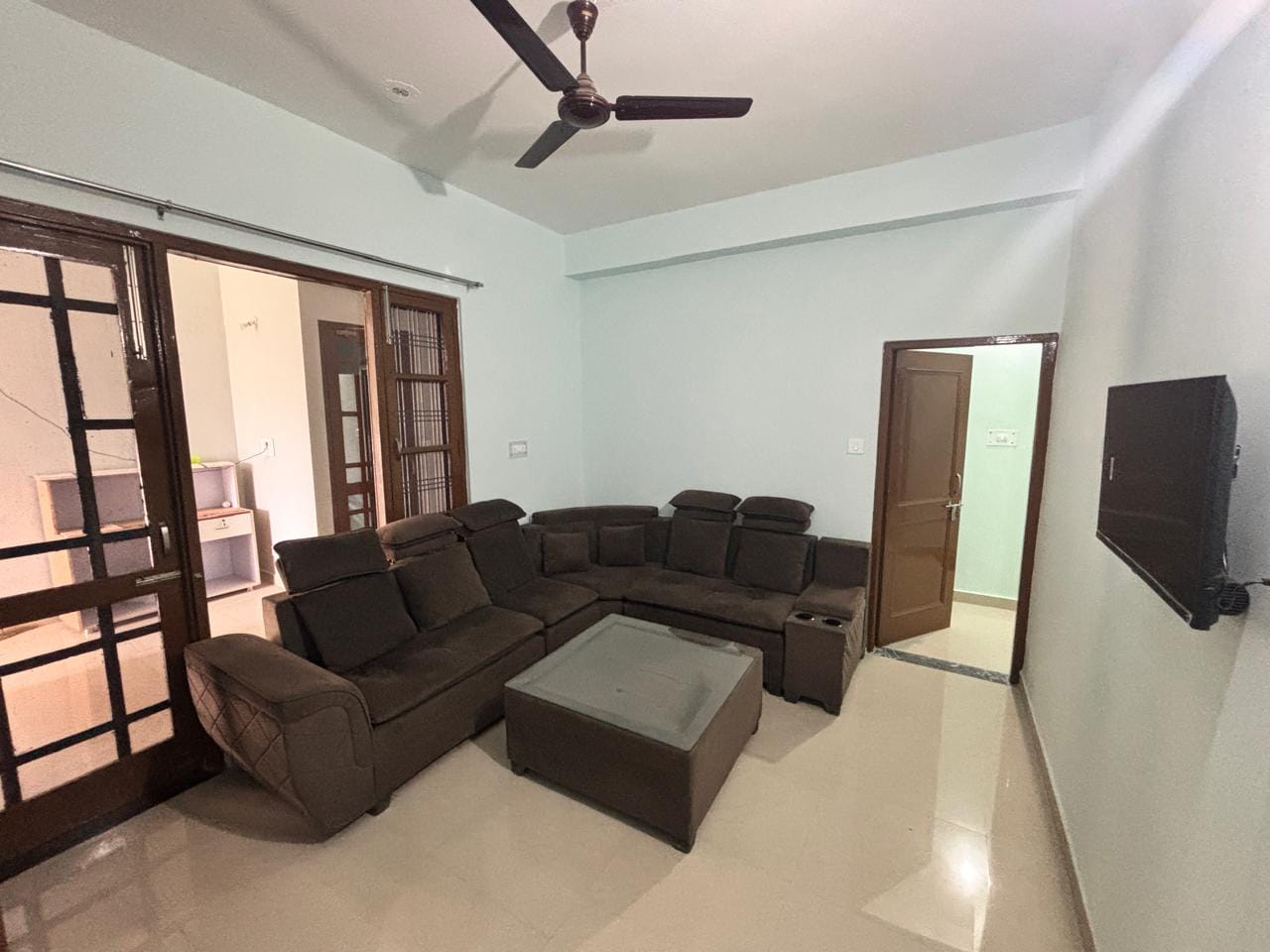 Ojas Homestay - Tap to explore photos
