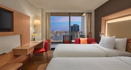 NOVOTEL DANANG PREMIER HAN RIVER Room Type - Studio apartment, balcony, Han River views , fully equipped kitchens - 1 king bed