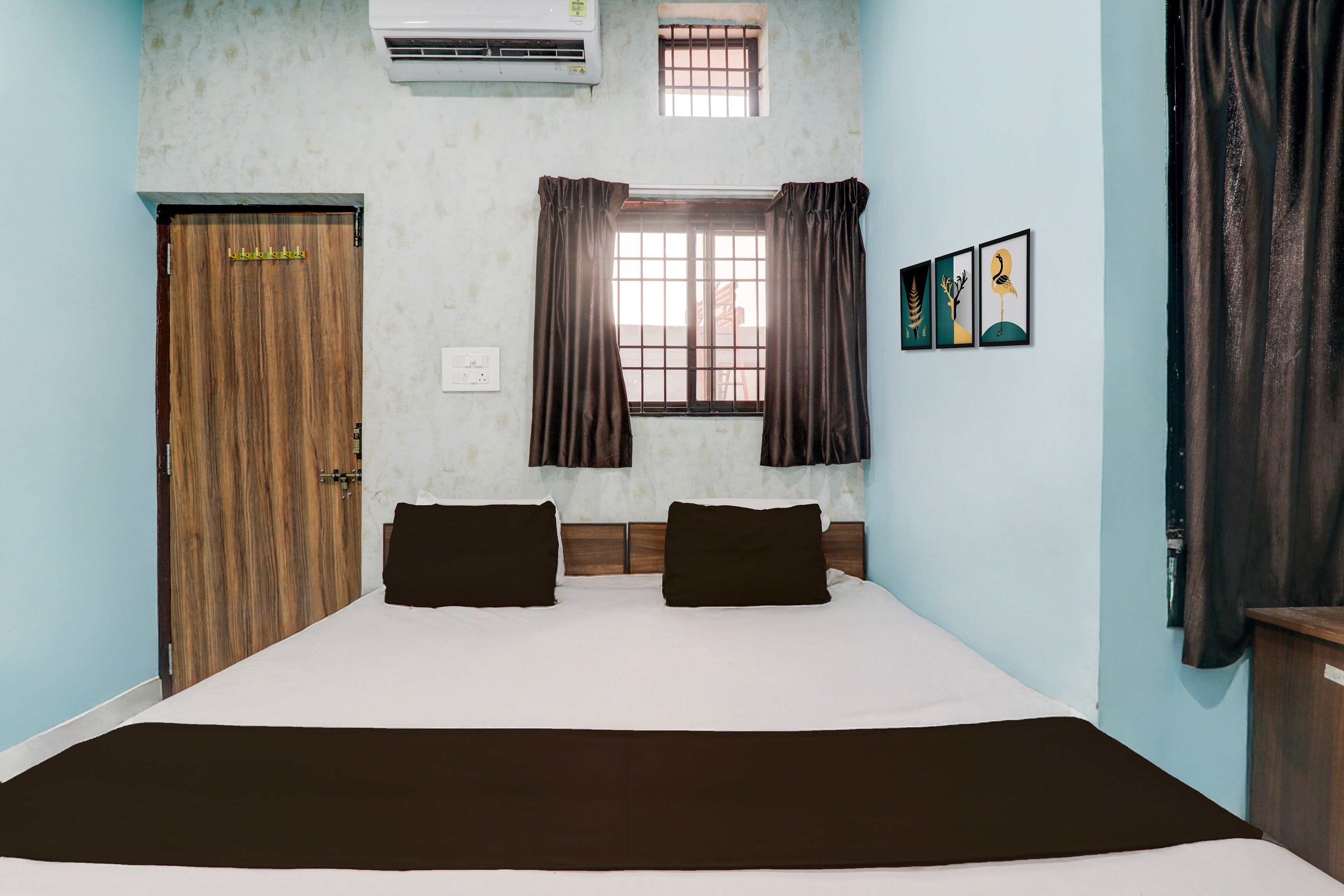 Hotel O Shree Krishna Hotel & Restaurant - Tap to explore photos