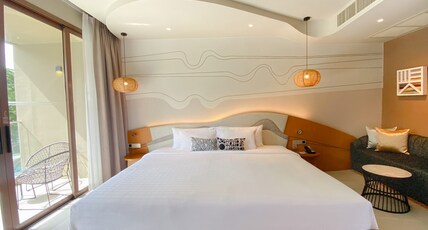 Metadee Concept Hotel Room Type - Junior Suite Pool Access Upper Floor Double