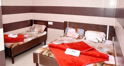 Asha Guest House Room Type - Triple Bed AC Room