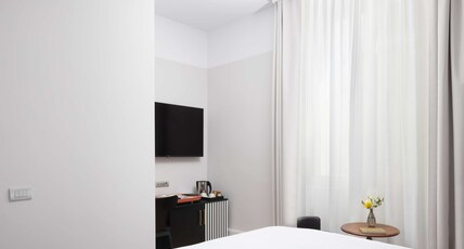 Anglo American Hotel Florence, Curio Collection by Hilton Room Type - KING PREMIUM ROOM