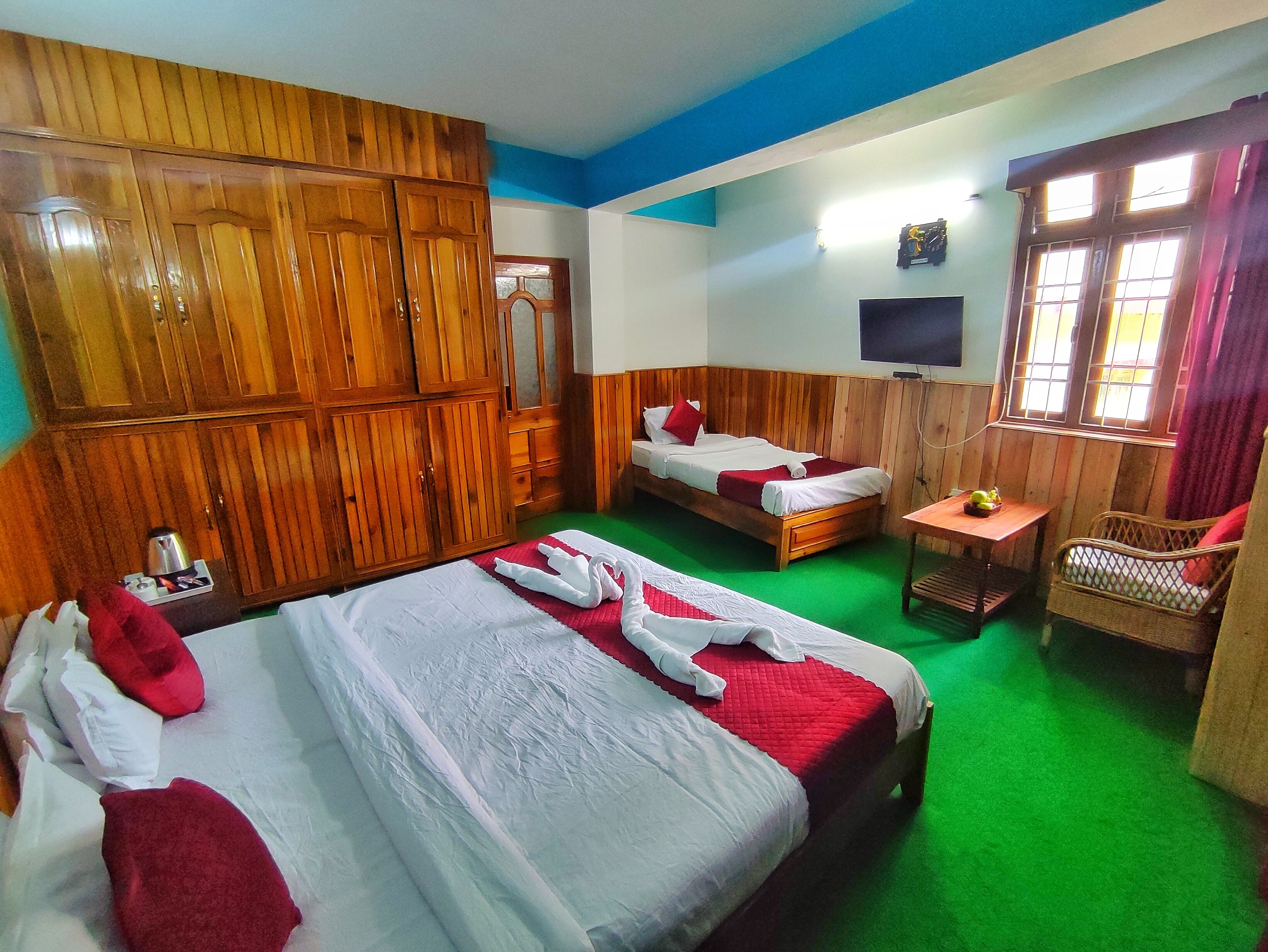 HOTEL SUDARSHAN - Tap to explore photos