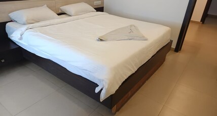 RR Grand Inn Room Type - Standard Double