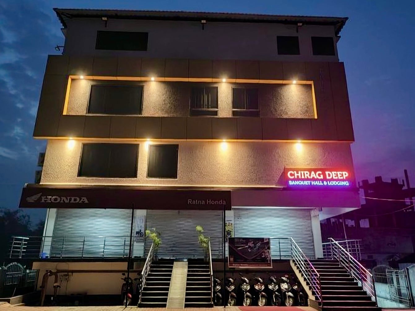 CHIRAGDEEP BANQUET HALL AND LODGING - Tap to explore photos