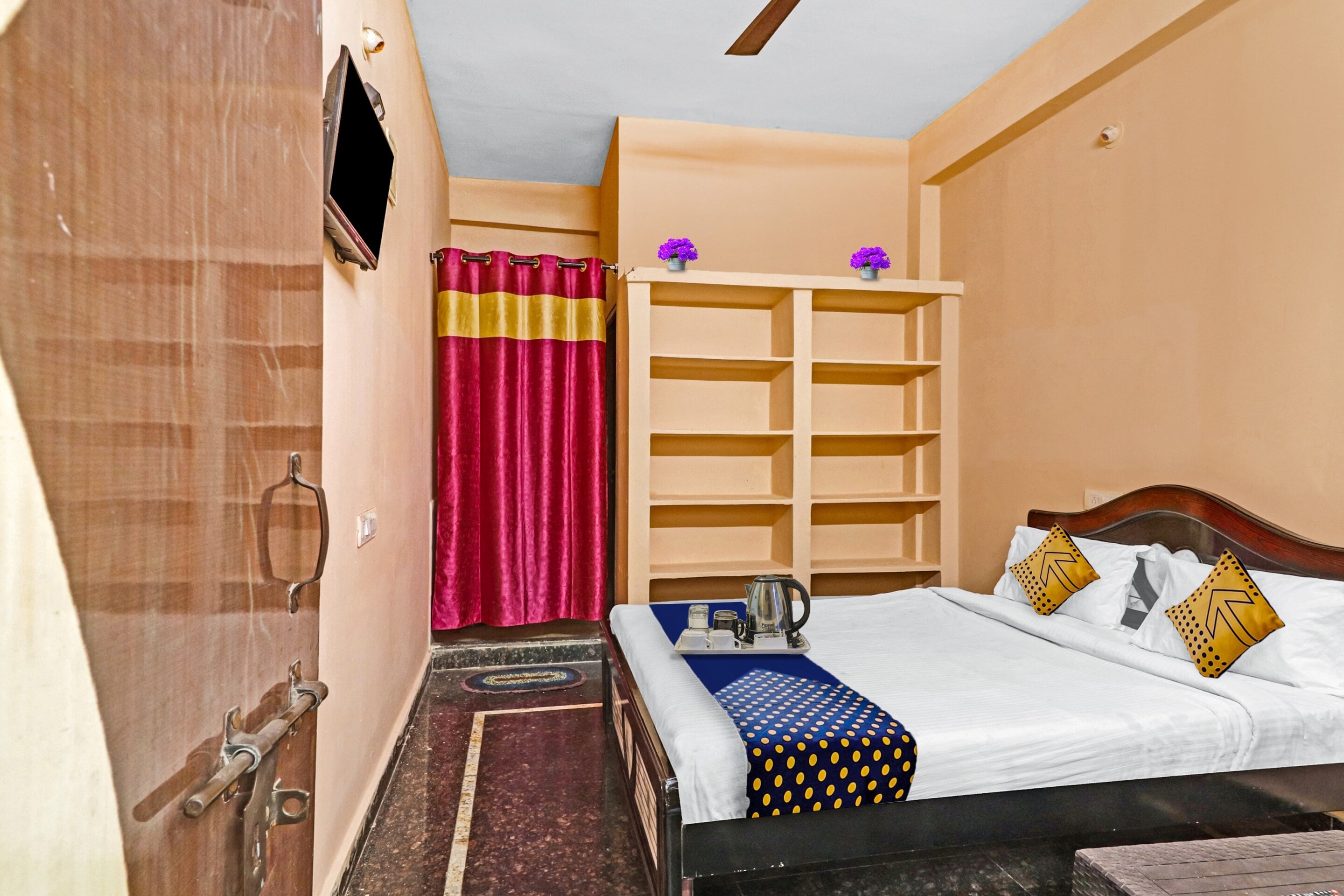 Hotel O Sree Krishna - Tap to explore photos