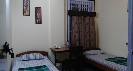 Hotel Prince B Room Type - Double Standard NON AC Room