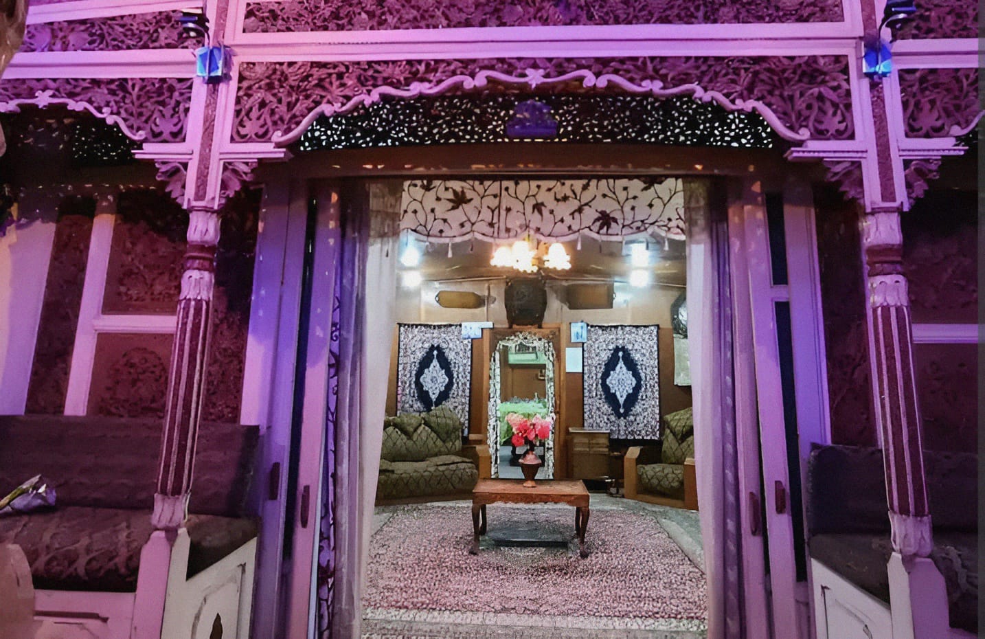 Gulshaam group of houseboat - Tap to explore photos