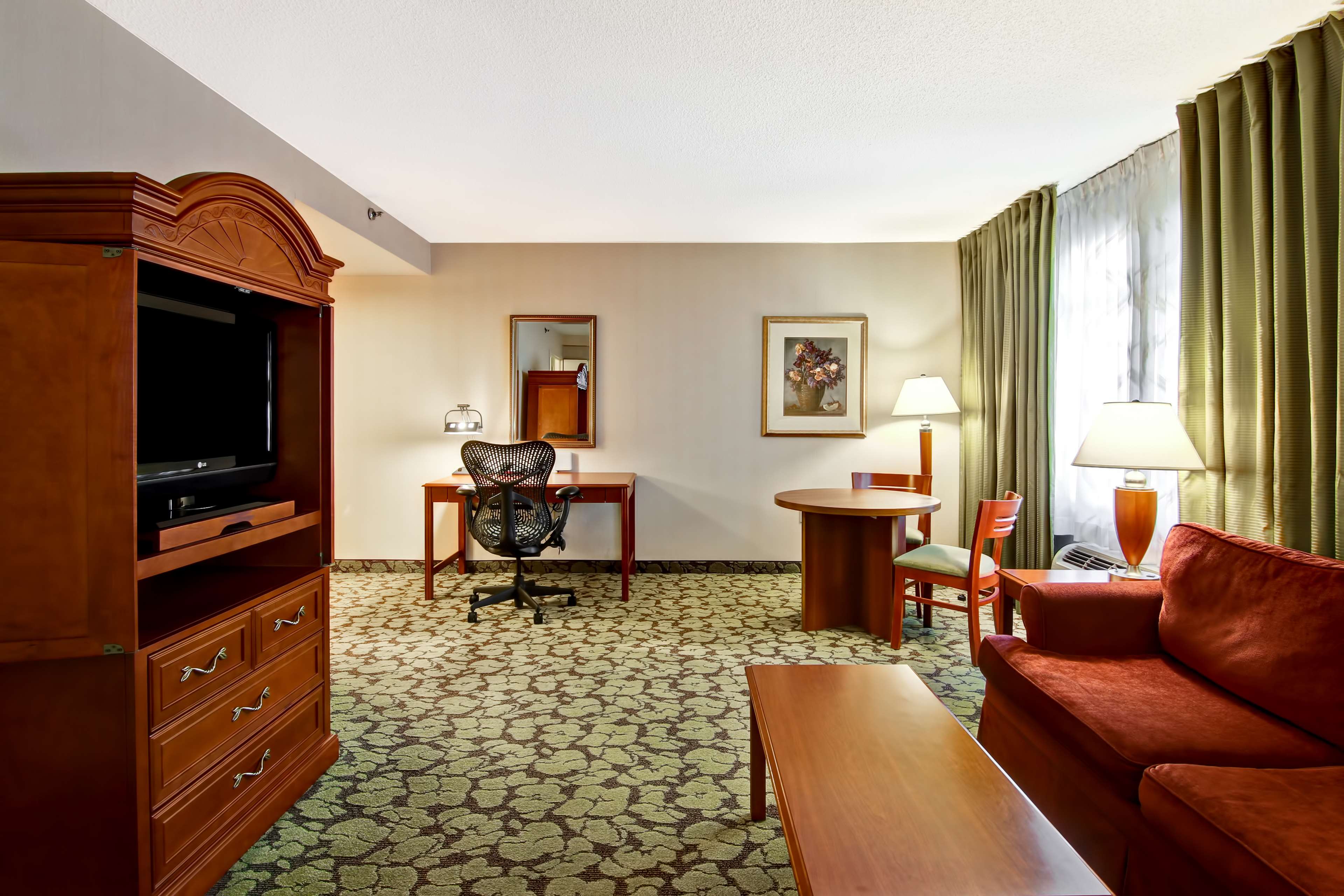 Hilton Garden Inn Toronto/Markham - Tap to explore photos