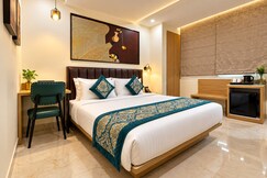 Saltstayz Premier Noida Sector 135 Expressway
