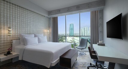 Pullman Jakarta Central Park Room Type - Deluxe Room, 1 King Size Bed