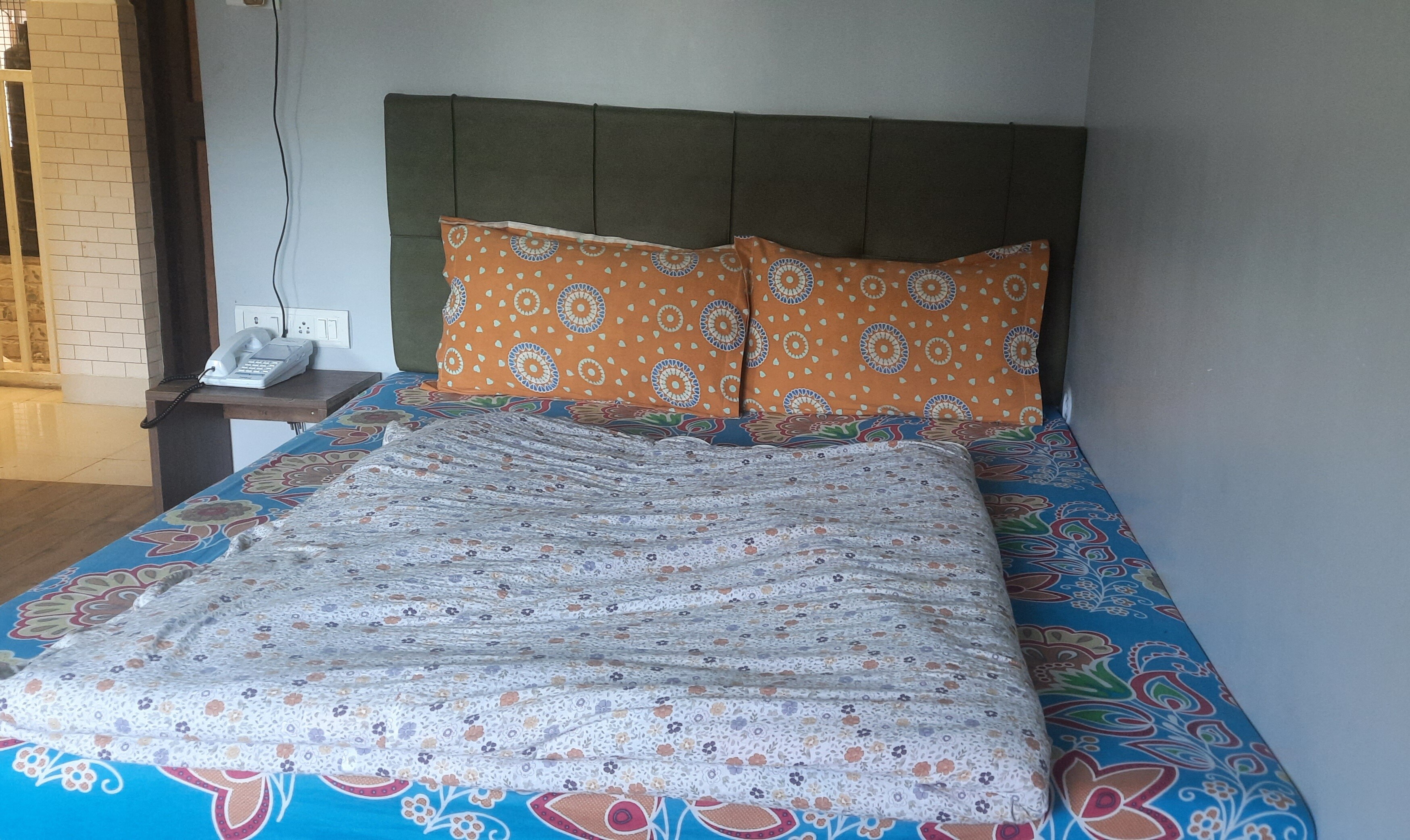 Vrindavan Guest House - Tap to explore photos