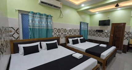 SK RESIDENCY Room Type - Four Bedded AC Room