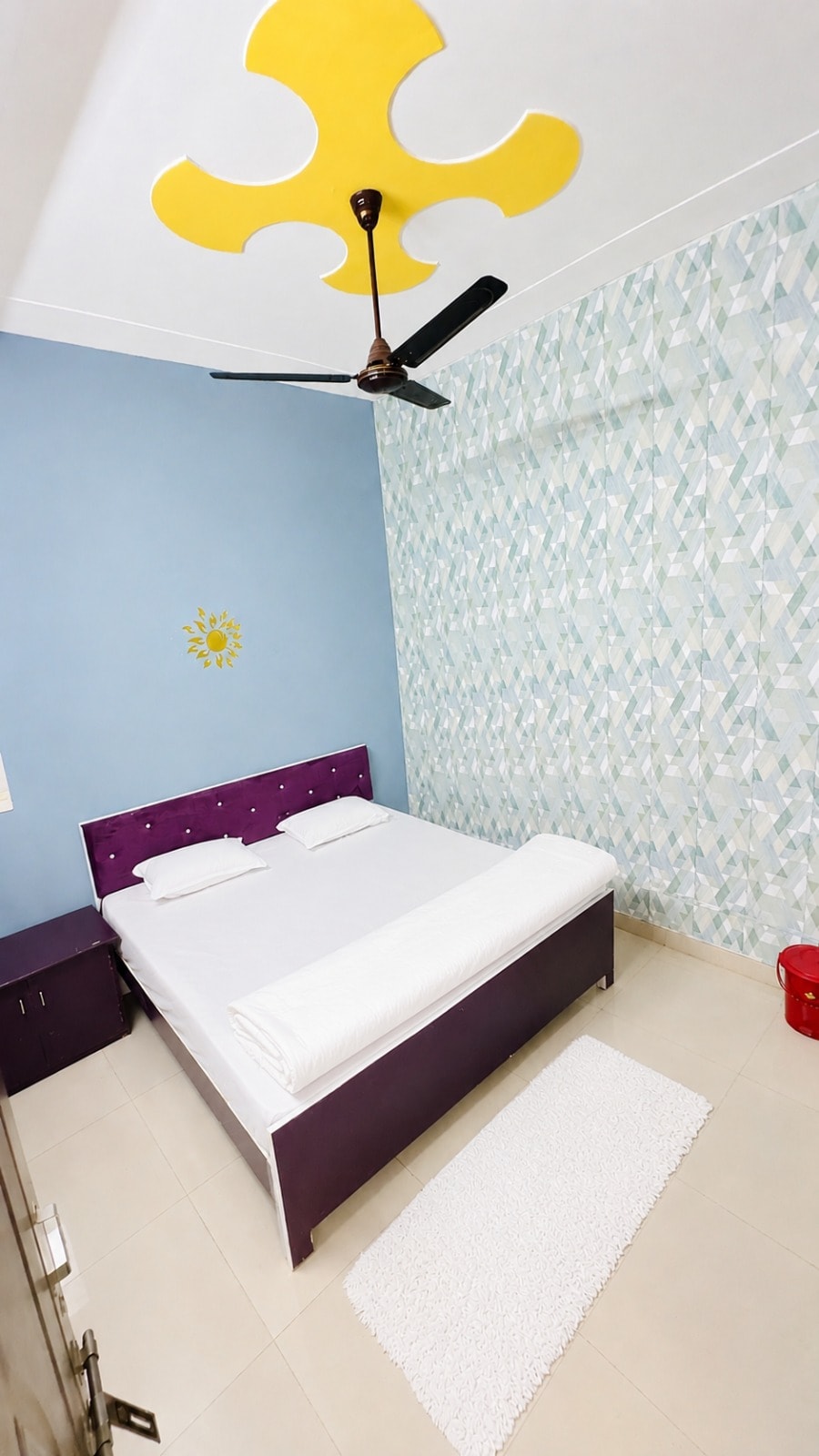 Mahananda Lawn & Rooms - Tap to explore photos