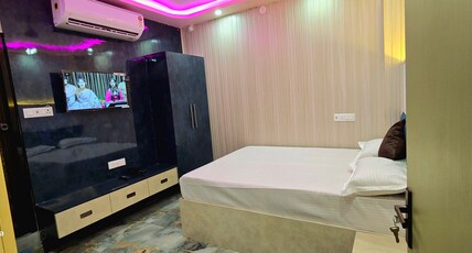 Residential Dream Inn Hotel Room Type - Deluxe Room