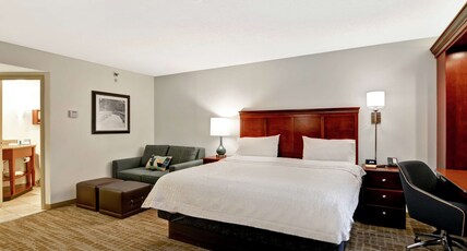 Hampton Inn Beckley Room Type - KING DELUXE-NON SMOKING