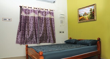 Thirumalai Home Stay - Friendly Living Room Type - Standard AC Room