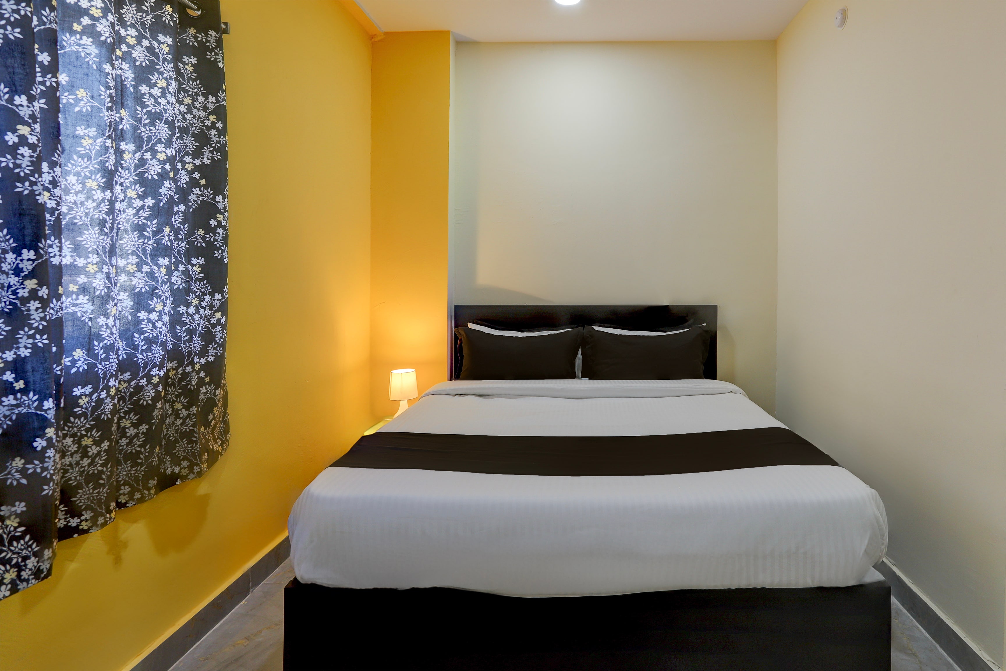 Hotel O DOLPHIN INN RESIDENCY - Tap to explore photos