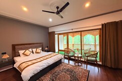 Shey vista homestay   peaceful mountain stay