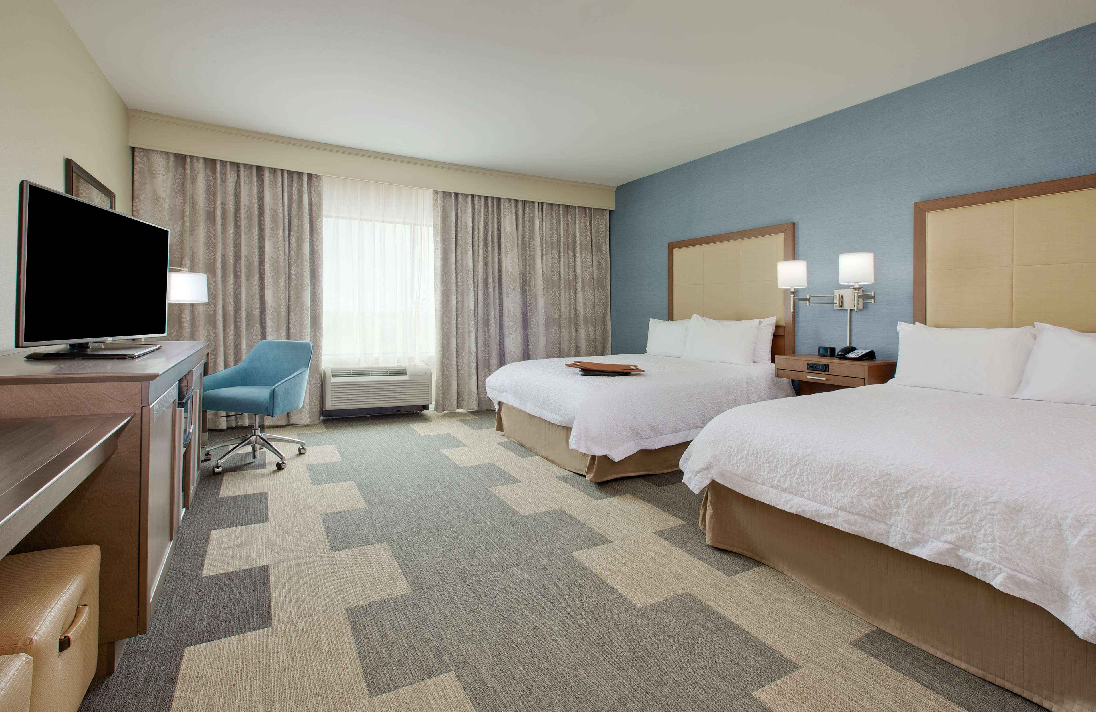 Hampton Inn by Hilton Snyder TX - Tap to explore photos