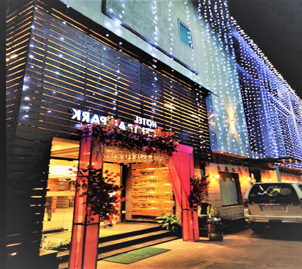 Hotel Central Park - Tap to explore photos