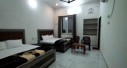 Jai Bajrang Yatri Niwas Room Type - Family Room