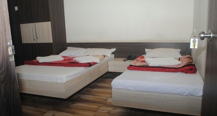 Hotel Madhuvan Room Type - Super Deluxe