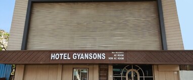HOTEL GYANSONS