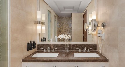 Raffles Makkah Palace Room Type - Superior One Bedroom Suite City View Raffles Makkah Palace Room Type - Superior One Bedroom Suite City View