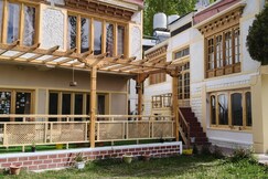 HOTEL NAMGYAL VILLA 