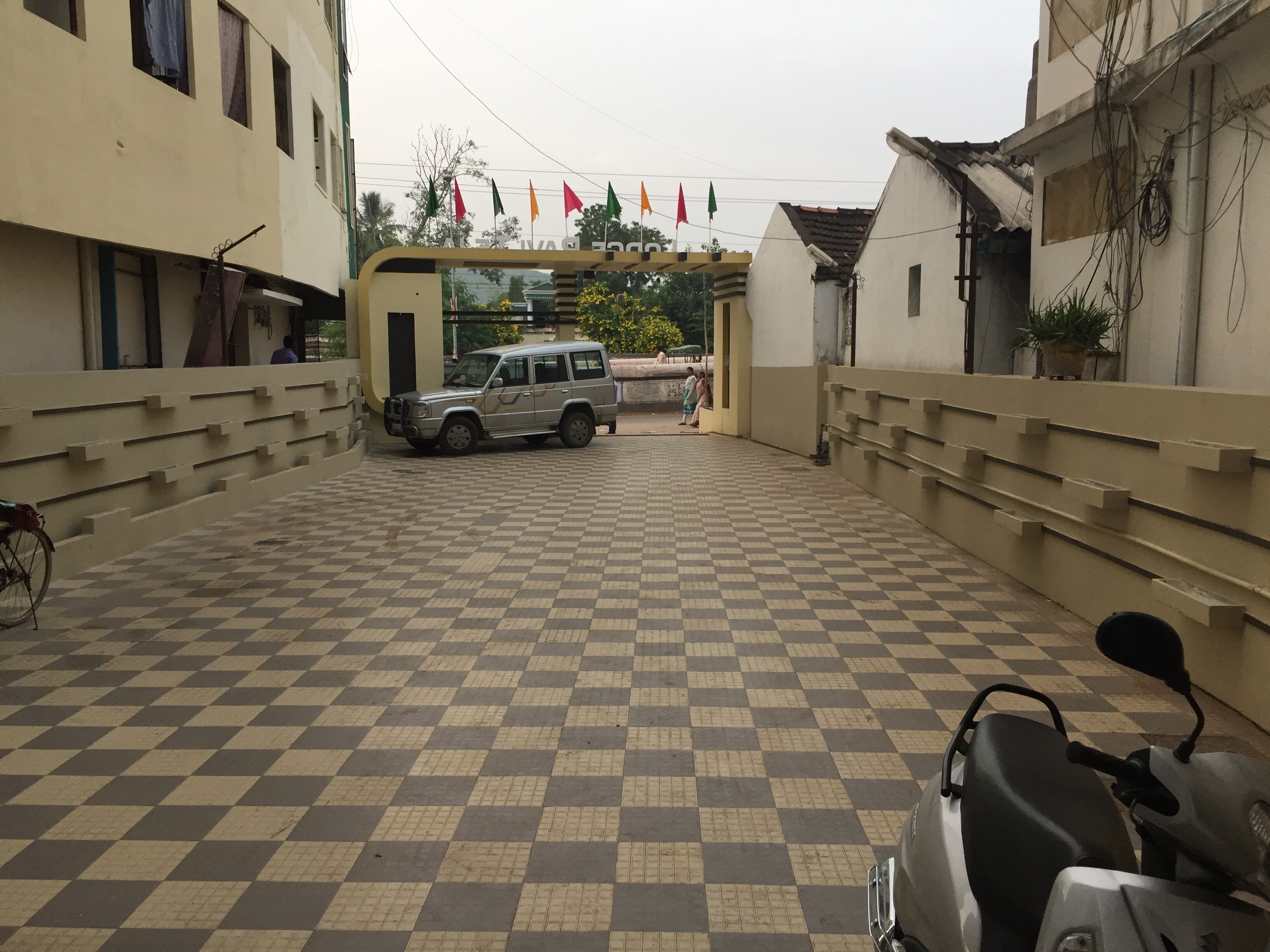 Ravi Teja Lodge - Tap to explore photos