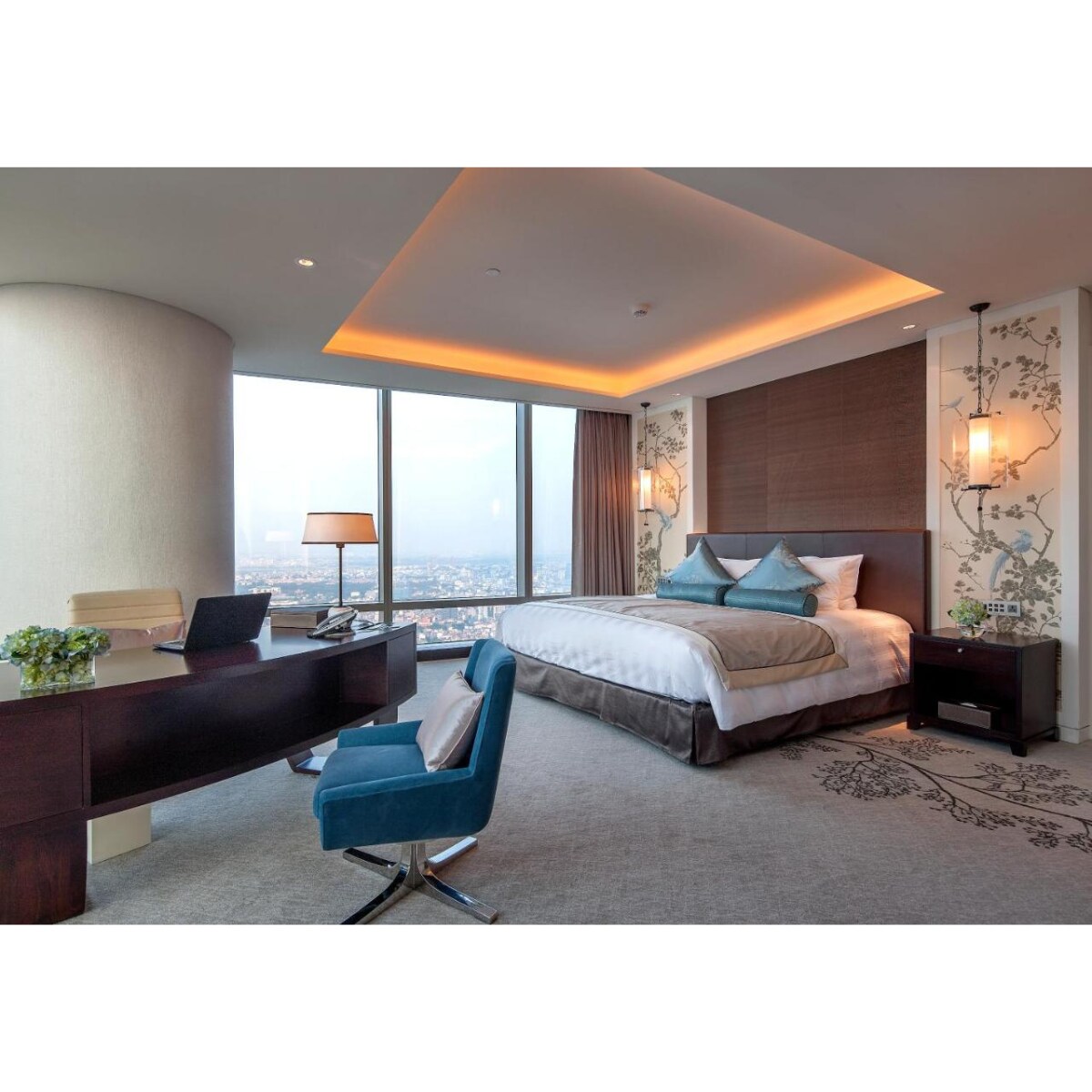 Lotte Hotel Hanoi - Tap to explore photos