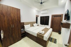 Bisworupa Inn, Near Sea Beach (2 Mins Walk)