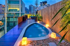 Silverland Min Hotel