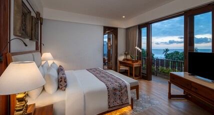Kuta Seaview Beach Resort Room Type - Royal Ocean Suites Kuta Seaview Beach Resort Room Type - Royal Ocean Suites