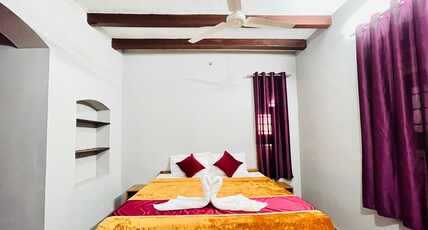 ERA ZEN Heritage Rooms Room Type - Deluxe Double Room Non AC