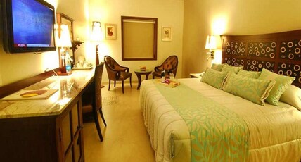 Sai Palace Hotel Room Type - Deluxe Room